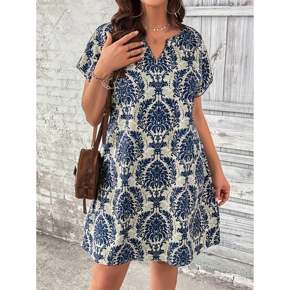 Chic Plus Size Floral Dress - Comfortable Short Sleeve & Notch Neck Design, Ideal for Spring/Summer Events